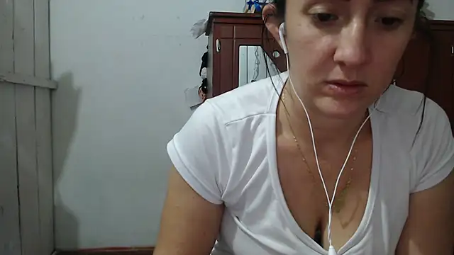 Snapshot of DeepAnal07 chatting on October 25, 2025, 3:23 pm DeepAnal07 online show from October 25, 2025, 3:23 pm