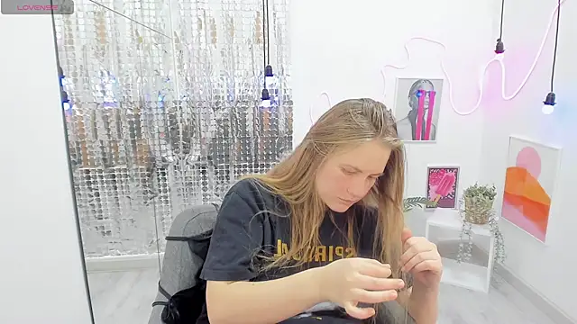 JadeSoft online show from February 22, 2025, 3:01 am