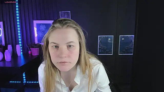 JadeSoft online show from February 22, 2025, 2:19 pm