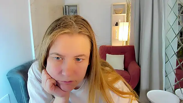 JadeSoft online show from September 12, 2025, 8:41 pm