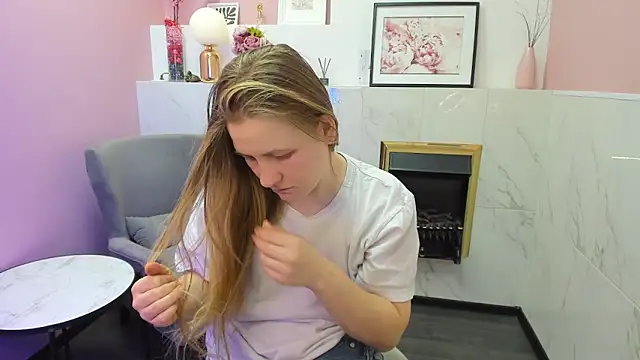 JadeSoft online show from March 16, 2025, 3:25 am