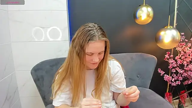 JadeSoft online show from February 16, 2025, 7:49 pm