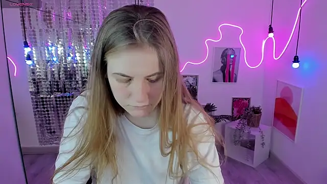 JadeSoft online show from March 9, 2025, 1:48 pm