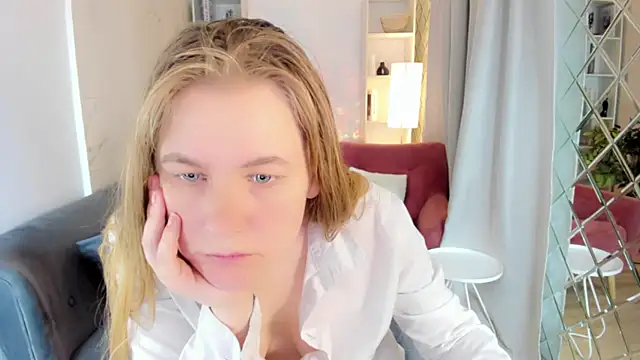 JadeSoft online show from September 21, 2025, 1:49 pm