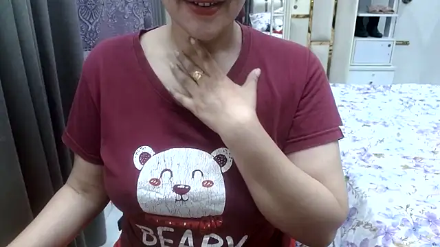Lovelywife786 online show from May 29, 2026, 6:03 pm