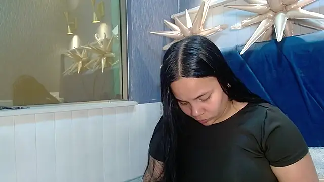 EmilyQueen3x online show from December 16, 2025, 11:14 am