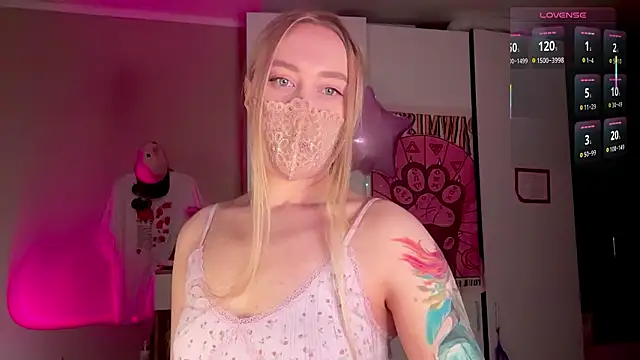 Snapshot of Russian_sexy_girl1 chatting on February 28, 2026, 10:31 pm Russian sexy girl1 online show from February 28, 2026, 10:31 pm