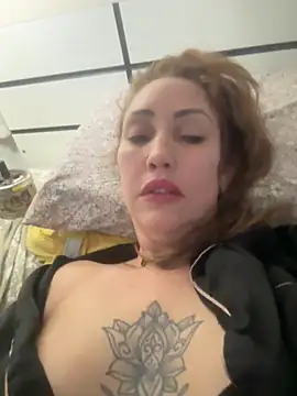 RAIRAsexy online show from November 12, 2025, 2:43 pm