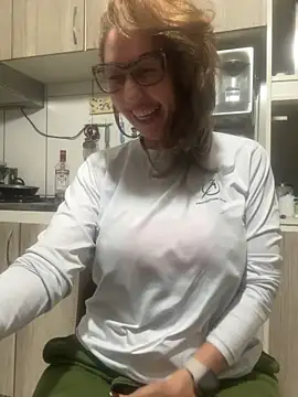 RAIRAsexy online show from November 12, 2025, 1:10 am