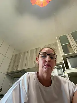 Snapshot of RAIRAsexy chatting on January 15, 2026, 9:12 am RAIRAsexy online show from January 15, 2026, 9:12 am