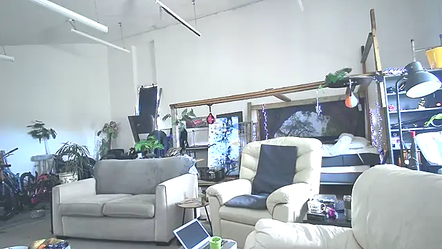 iamsex6969 online show from April 21, 2026, 1:07 pm