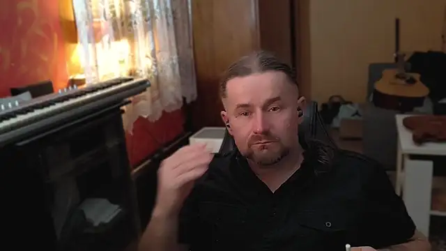 Mosiadz1975 online show from February 15, 2025, 8:56 pm