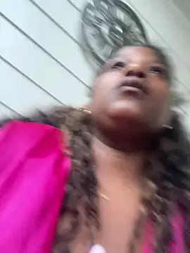 Snapshot of BigFineSelena chatting on August 6, 2026, 1:00 am BigFineSelena online show from August 6, 2026, 1:00 am