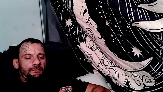 goodick4u28 online show from December 15, 2025, 4:18 am