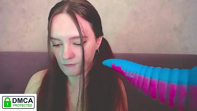 Snapshot of Alyssa___Scarlet chatting on October 7, 2025, 10:38 am Alyssa Scarlet online show from October 7, 2025, 10:38 am