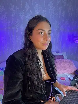 Snapshot of dayra_angels chatting on May 28, 2026, 12:07 am dayra angels online show from May 28, 2026, 12:07 am