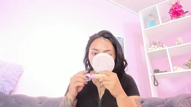 miss soffi  online show from May 16, 2026, 12:15 pm