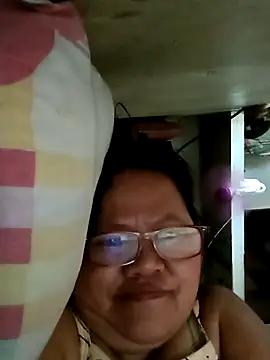 Chubbysweetmom online show from April 5, 2026, 5:47 am