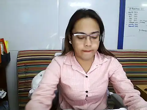 Snapshot of Your_PrettyGirlxxx chatting on February 27, 2025, 5:29 am Your PrettyGirlxxx online show from February 27, 2025, 5:29 am