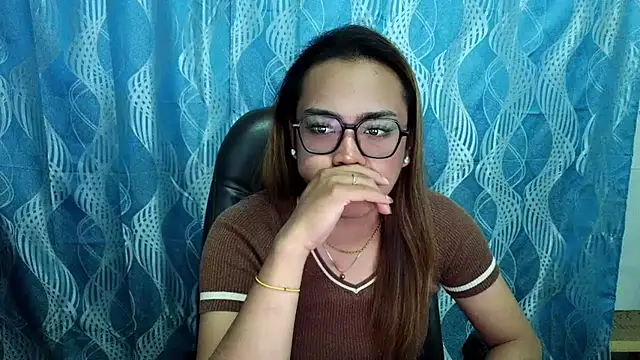 Snapshot of Your_PrettyGirlxxx chatting on September 12, 2025, 2:01 am Your PrettyGirlxxx online show from September 12, 2025, 2:01 am