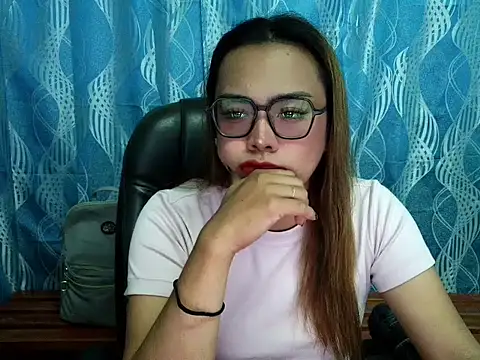 Snapshot of Your_PrettyGirlxxx chatting on September 24, 2025, 11:54 pm Your PrettyGirlxxx online show from September 24, 2025, 11:54 pm