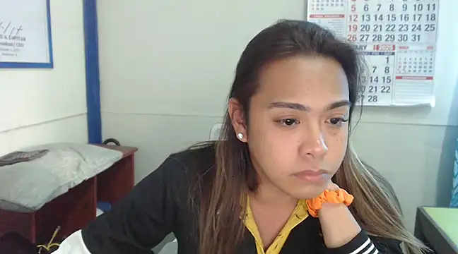 Snapshot of Your_PrettyGirlxxx chatting on February 5, 2025, 6:02 am Your PrettyGirlxxx online show from February 5, 2025, 6:02 am