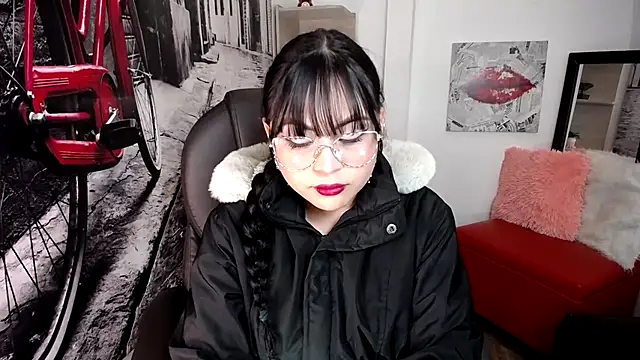 Hana    online show from January 13, 2026, 9:52 pm