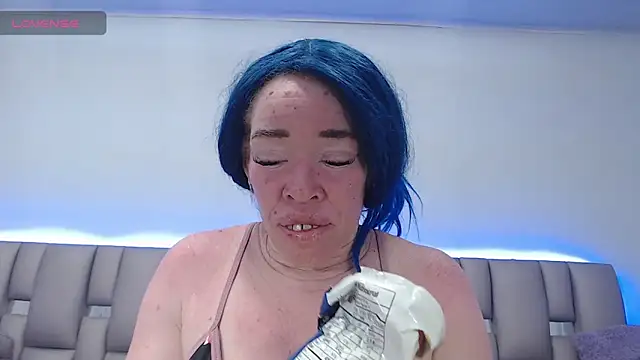 Snapshot of Kittywhiteass chatting on February 19, 2026, 12:07 am Kittywhiteass online show from February 19, 2026, 12:07 am