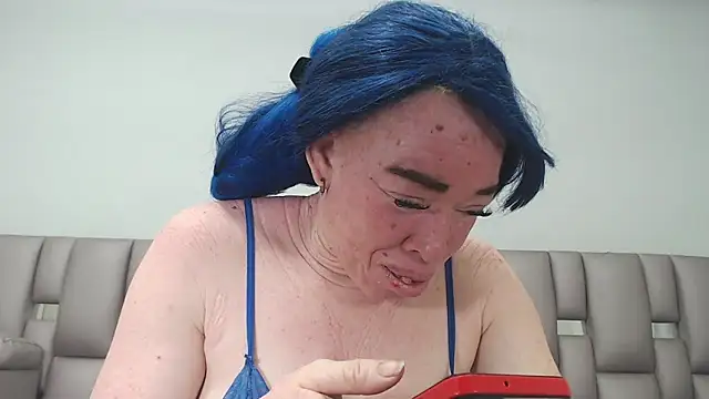 Snapshot of Kittywhiteass chatting on February 4, 2026, 6:41 am Kittywhiteass online show from February 4, 2026, 6:41 am