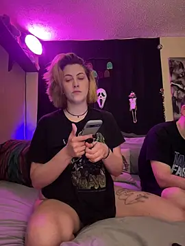 Mallorykoxx69 online show from October 8, 2025, 7:43 am