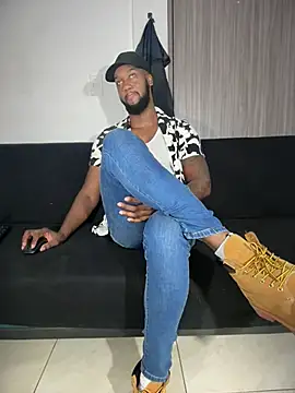 Snapshot of blackdrey18 chatting on February 20, 2026, 1:46 pm blackdrey18 online show from February 20, 2026, 1:46 pm