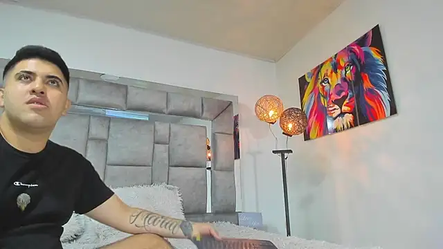 Snapshot of Candy_And_Andy_ chatting on October 5, 2025, 3:25 pm Candy And Andy online show from October 5, 2025, 3:25 pm