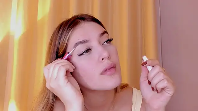 Assh lee  online show from April 14, 2026, 1:05 pm