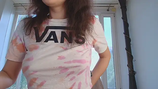 Anna Lewis online show from March 26, 2026, 8:01 am