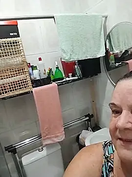 Yaya Mineira online show from May 15, 2026, 11:36 pm