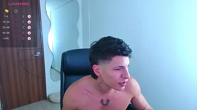 Snapshot of harrisoncuper chatting on February 24, 2026, 10:21 pm harrisoncuper online show from February 24, 2026, 10:21 pm