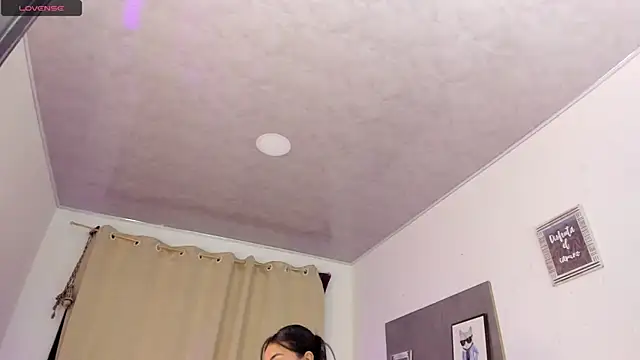 alicia rouusel online show from February 1, 2025, 2:05 am