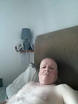 locallad88 online show from November 21, 2025, 8:46 am