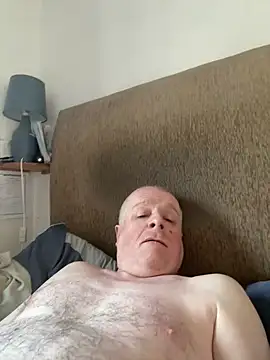 Snapshot of locallad88 chatting on March 8, 2025, 8:44 am locallad88 online show from March 8, 2025, 8:44 am