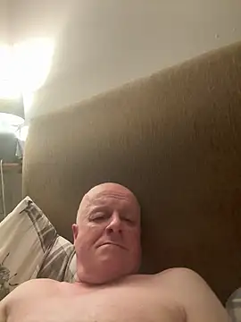 Snapshot of locallad88 chatting on October 28, 2025, 10:31 pm locallad88 online show from October 28, 2025, 10:31 pm