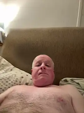 Snapshot of locallad88 chatting on February 10, 2025, 5:19 pm locallad88 online show from February 10, 2025, 5:19 pm