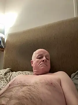 Snapshot of locallad88 chatting on February 24, 2025, 7:52 pm locallad88 online show from February 24, 2025, 7:52 pm