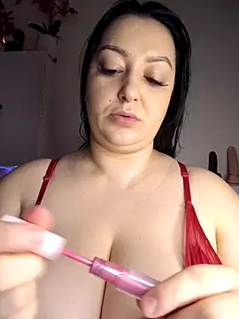 Snapshot of mihaelaa chatting on January 18, 2026, 12:14 am mihaelaa online show from January 18, 2026, 12:14 am