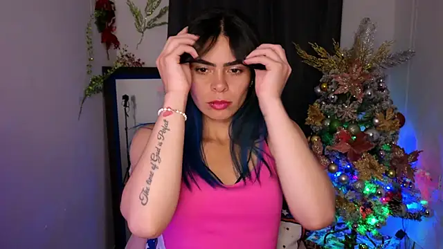 Snapshot of sexyladyy_ chatting on December 14, 2025, 11:21 pm sexyladyy online show from December 14, 2025, 11:21 pm