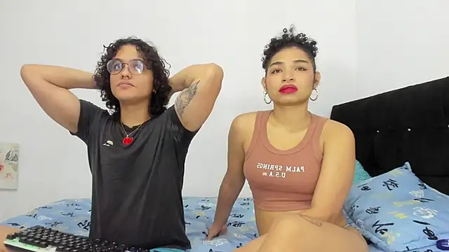 Snapshot of Kami_chigiri21 chatting on December 4, 2025, 12:31 am Kami chigiri21 online show from December 4, 2025, 12:31 am