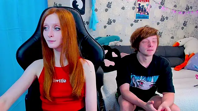 Snapshot of lakmsrrrmrrr chatting on March 12, 2025, 10:26 am lakmsrrrmrrr online show from March 12, 2025, 10:26 am