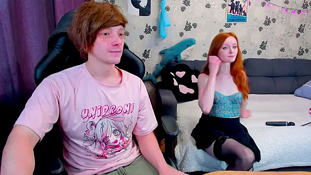 Snapshot of lakmsrrrmrrr chatting on March 7, 2025, 9:40 am lakmsrrrmrrr online show from March 7, 2025, 9:40 am