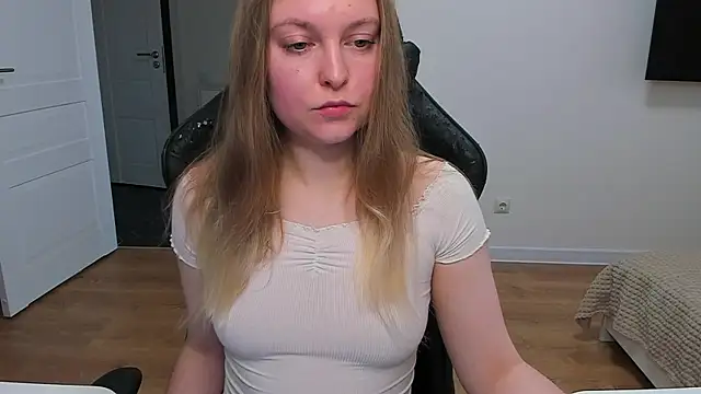 Snapshot of stacy_miracle chatting on April 20, 2026, 5:14 pm stacy miracle online show from April 20, 2026, 5:14 pm