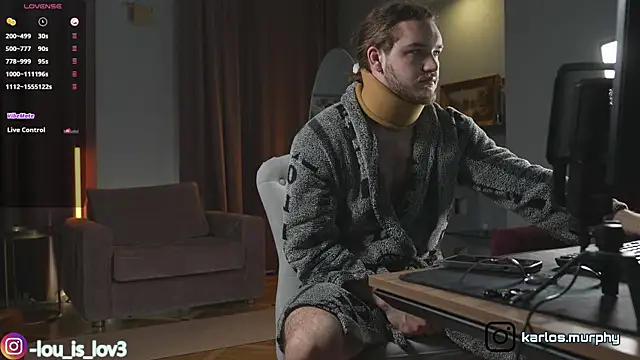 Snapshot of Louis_Karlos chatting on November 12, 2025, 4:05 am Louis Karlos online show from November 12, 2025, 4:05 am