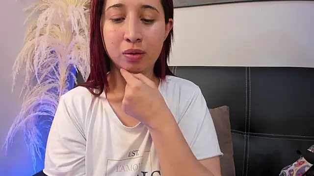 Snapshot of madelaine_blosson chatting on May 28, 2026, 11:38 am madelaine blosson online show from May 28, 2026, 11:38 am